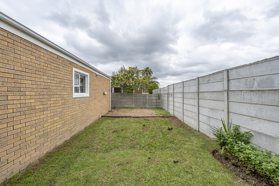 To Let 2 Bedroom Property for Rent in Sonstraal Heights Western Cape